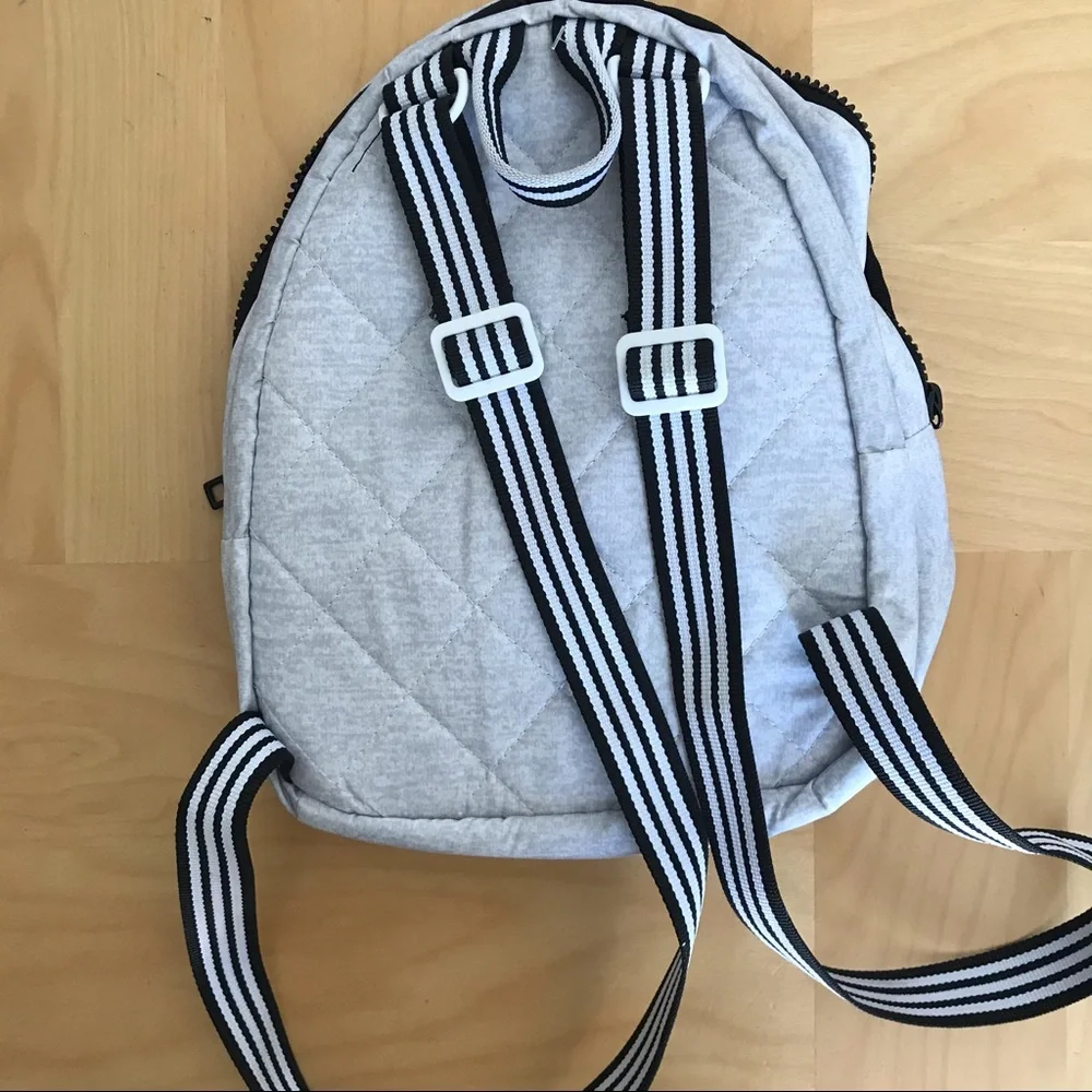 Adidas mini backpack - Picture 2 of 6